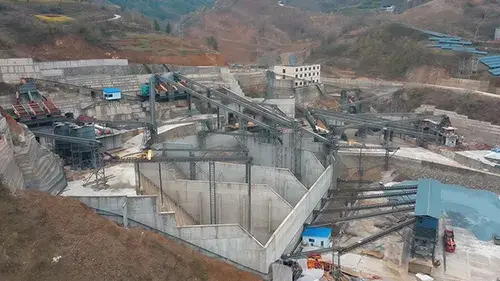 استخدام الكسارة المطرقية الثقيلة PCZ1615 في مشروع محطة ركام في شييان، هوبي