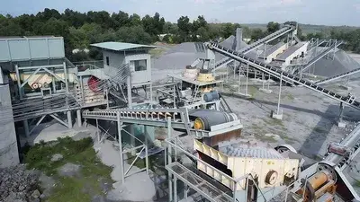 خط إنتاج ركام في بينه فوك، فيتنام